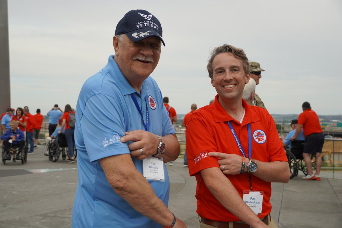 Our three month annual partnership with @Sendiks begins today, 5/1! Sendik’s generous customers have donated to help us honor thousands of SE WI #veterans since 2015. Thank you in advance for “rounding up” for our vets! #Everydayisabonus #honorflight