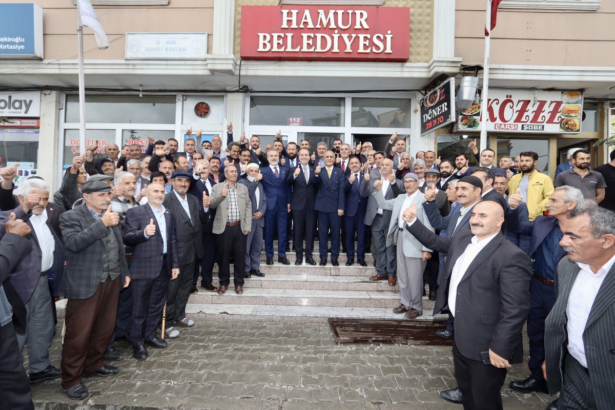 Genel Başkanımız Dr. Fatih Erbakan 31 Mart seçimlerinde kazanmış olduğumuz Ağrı Hamur Belediyesi’ni ziyaret ederek belediye başkanımız İsmet Aslan’a başarılar diledi.