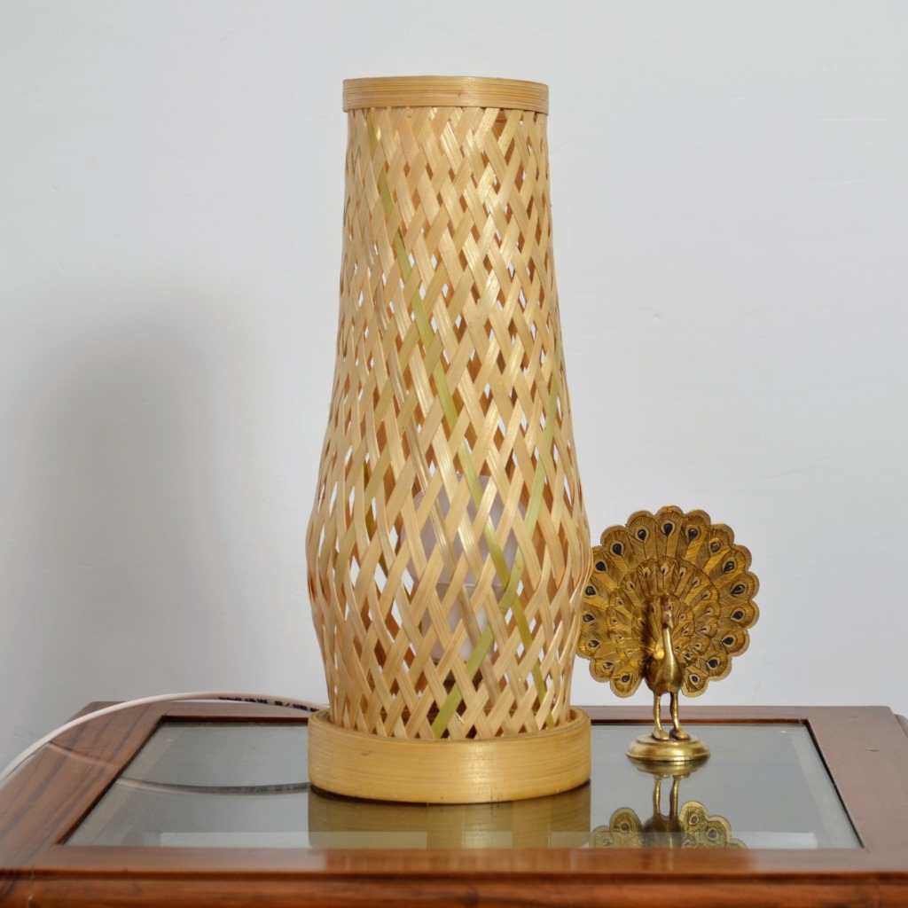 Illuminate your space with our Decorative Bamboo Table Lamp! Crafted from sustainable bamboo.

Buy Now :tinyurl.com/4ttuw5t6

#AmritKalashShop #AmritKalash #EcoChic #EcoFriendlyLiving #BambooLamp #SustainableDecor  #DecorativeLamp #TableLamp #1stMay #Followme #BuyNow