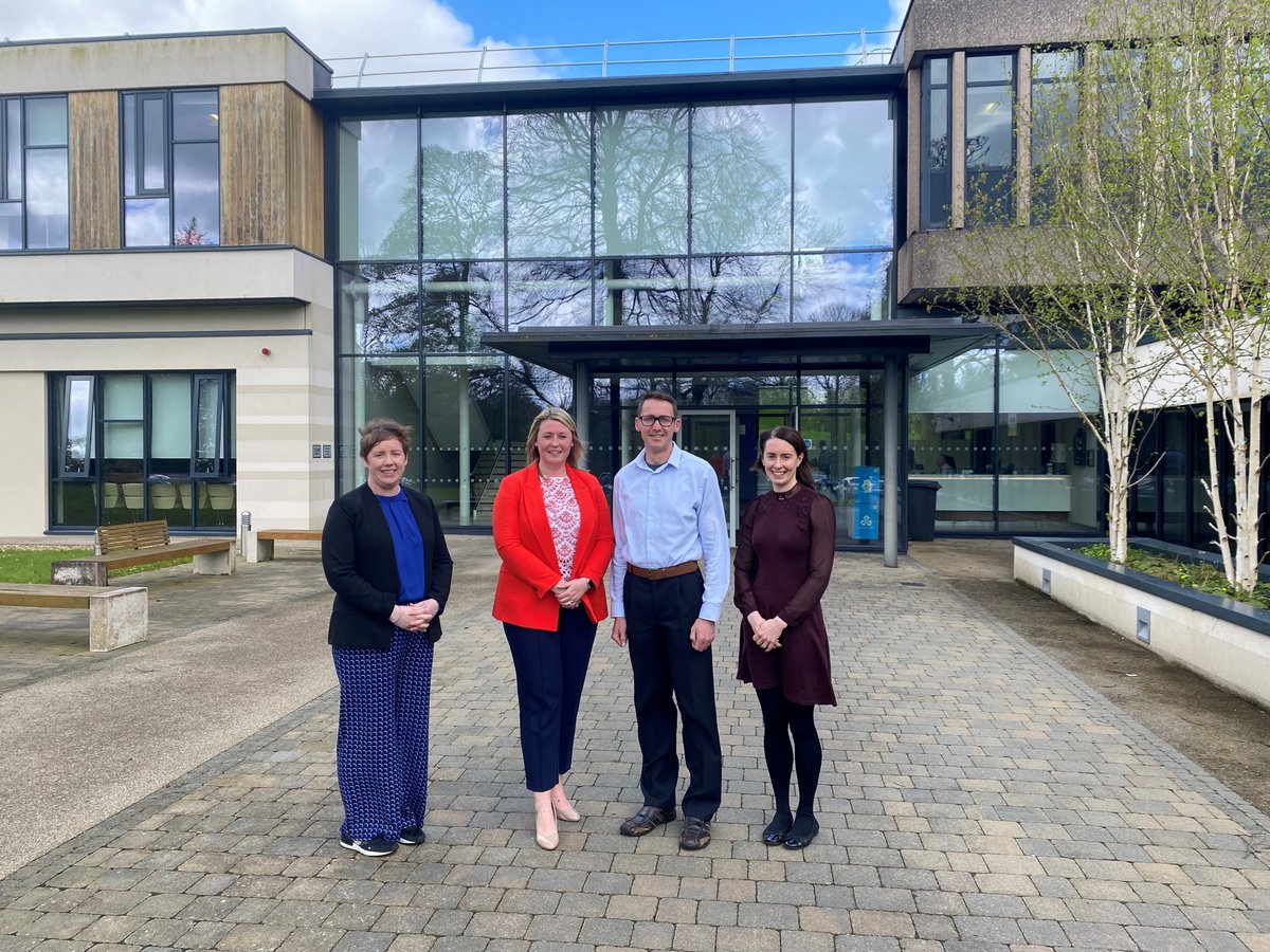 The renewables industry is vital in supporting NI's decarbonisation goals. Our CEO, Alan Campbell, welcomed @RenewableNI Chair, Tamasin Fraser, and Vice Chair, Sara Tinsley, to our HQ this morning to discuss ways to accelerate progress towards NI's renewable energy targets.