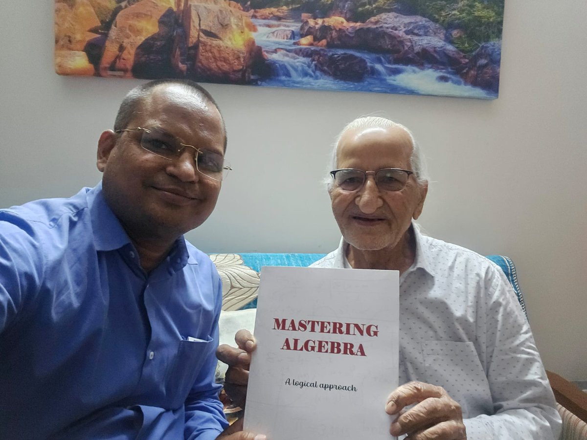 नोएडा सेक्टर 55 निवासी प्रोफेसर आर्य ने अलजेब्रा पर एक पुस्तक लिखी है। यह पुस्तक वे पब्लिक लाइब्रेरी को निशुल्क उपलब्ध करा रहे हैं। प्रोफेसर आर्य समाज के असली हीरो हैं। फोनरवा के कोषाध्यक्ष पवन यादव के साथ। #noidakhabar @vinodsharmanbt