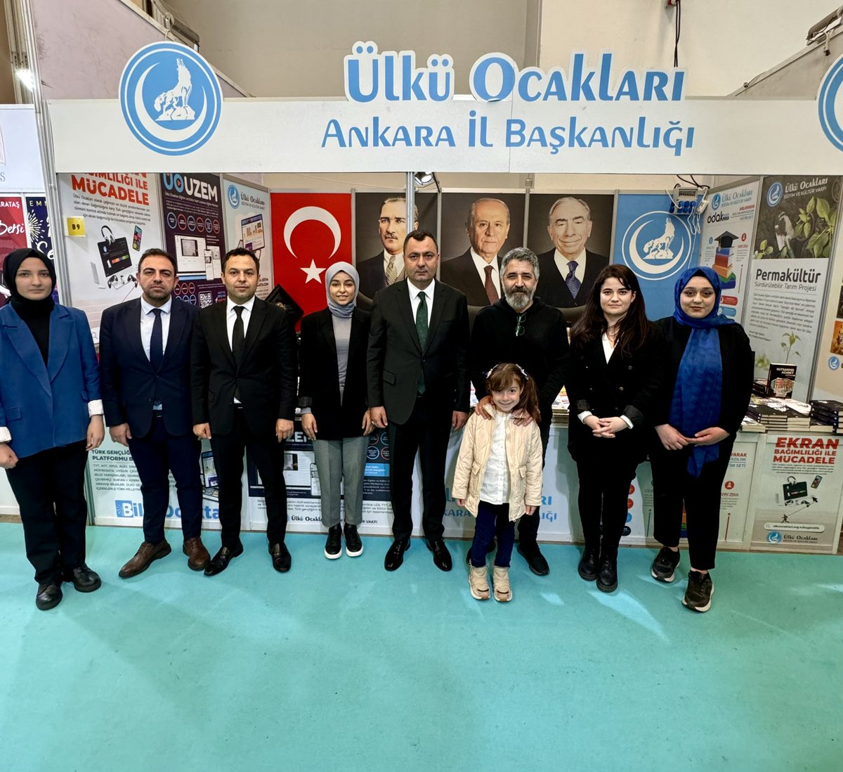 Ülkücü Hareketin kıymetli sanatçısı Sn. Ali Kınık beyefendi, ATO CONGRESIUM'da gerçekleştirilen 20. Ankara Kitap Fuarında bulunan Standımızı ziyaret etmiştir. Ziyaretlerinden dolayı kendilerine teşekkür ediyoruz.