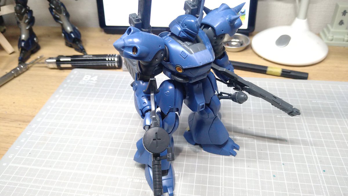 enrico178s's tweet photo. 今日はここまで😊
武装の合わせ目消し終了！
後は肩のバーニアノズルをどうするか…
ディテール追加はしなくてもいいかな🤔
カラーリングも悩むなぁ🤔

#社畜が作るプラモデル 
#ガンプラ 
#ガンプラ好きな人と繋がりたい 
#hgucケンプファー 
#MS18E
#プラモデル
#プラモデル好きと繋がりたい https://t.co/wezNGJ3PWc