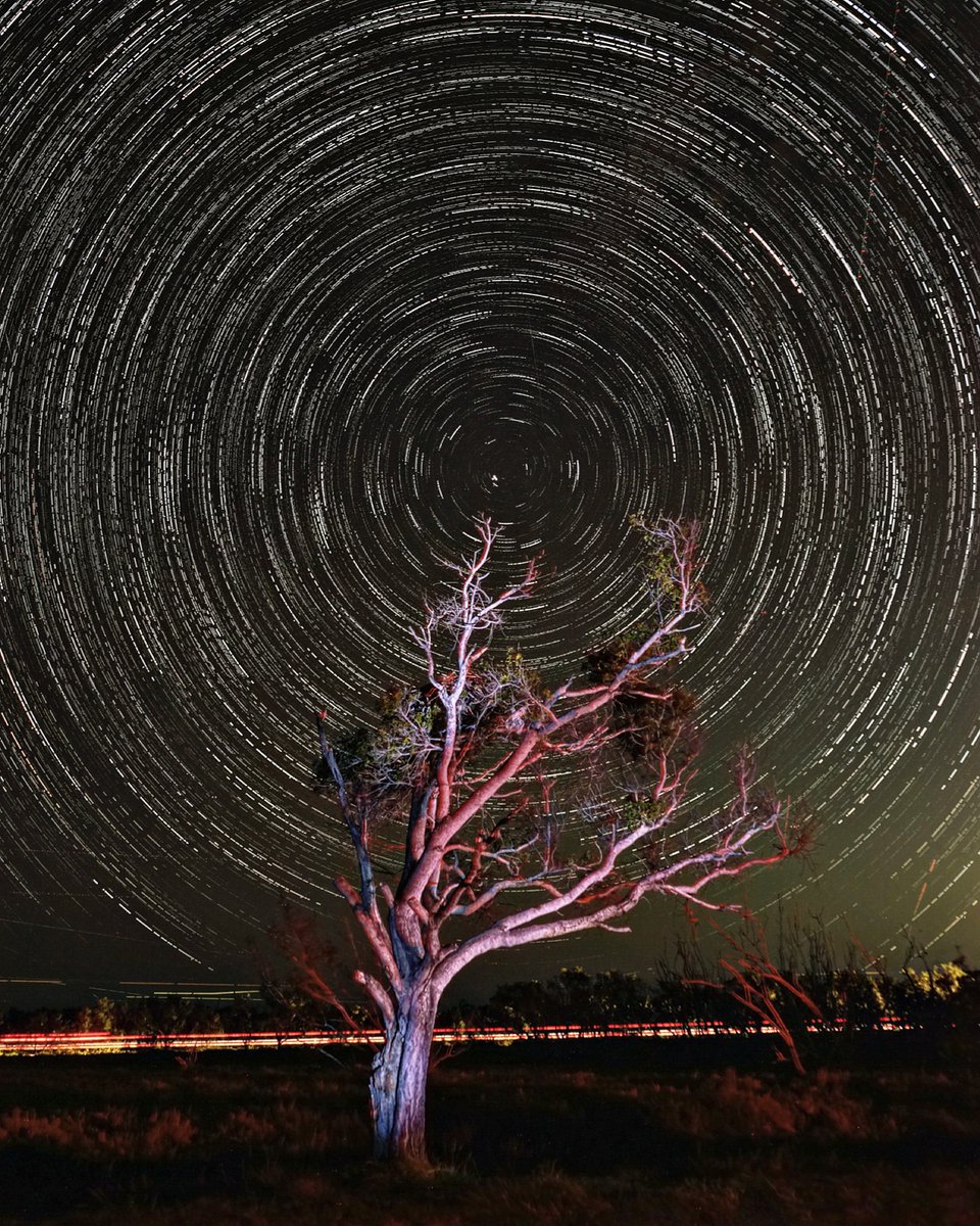 SAREFOTO's tweet photo. Naturaleza del universo. https://t.co/iv9H32gASq