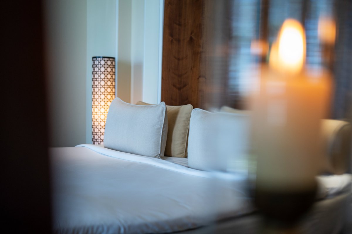 Indulge in luxury and comfort with our exquisite suite. Experience elegance like never before. ✨🛏️

#TheChediMuscat #ChillAtTheChedi #ChediMemories #GHMhotels #LHWtraveler @GHMhotels  @LeadingHotels