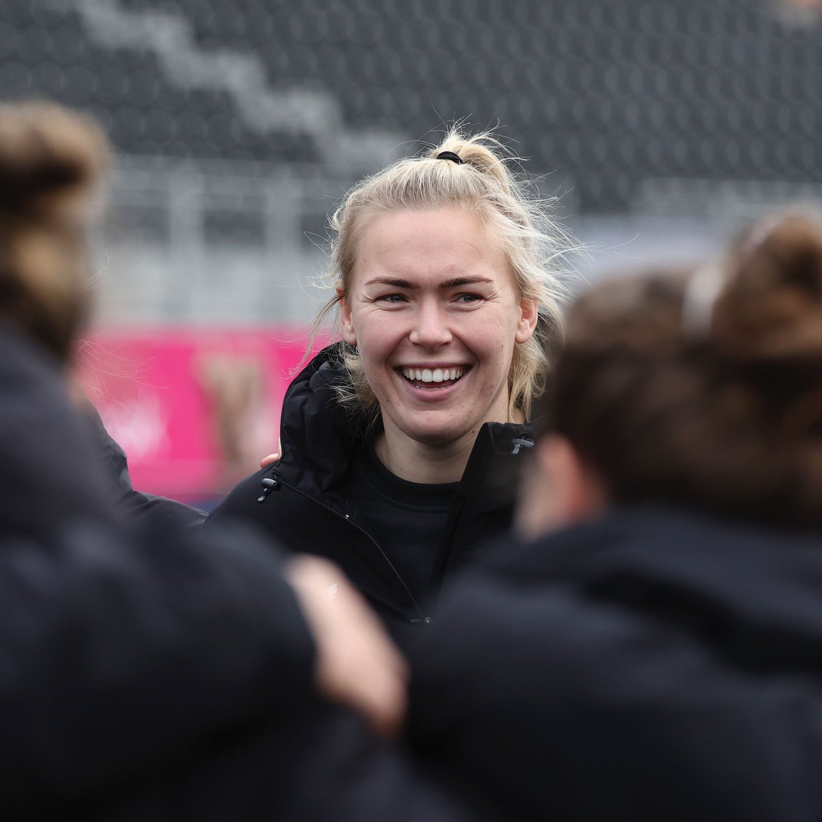🤕 | 𝗜𝗡𝗝𝗨𝗥𝗬 𝗨𝗣𝗗𝗔𝗧𝗘 Saracens can confirm that Rosie Galligan has had successful surgery following a break and dislocation of her thumb. She is expected to be ruled out for several months. We're all behind you Rosie! 🤞 #YourSaracens💫