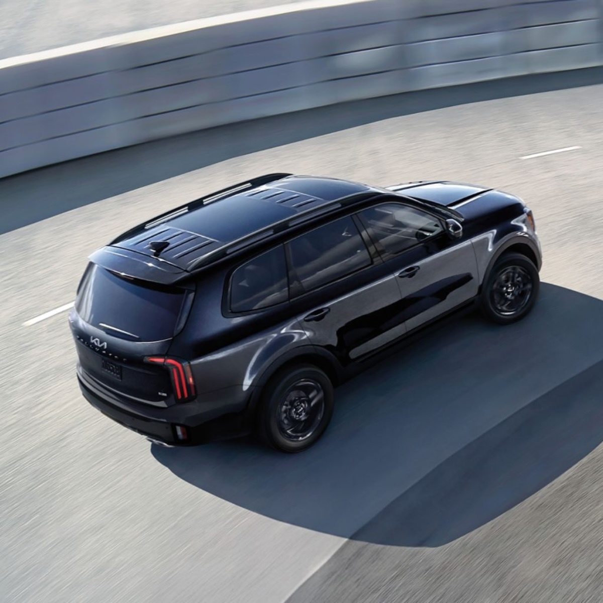 It's time to transform your daily drive into a journey of style with the help of a sleek 2024 #KiaTelluride. 👀✨ Come by today and take your first step towards elevating your ride to this beauty. 😉 #CarCrushWednesday #Kia #KiauSA