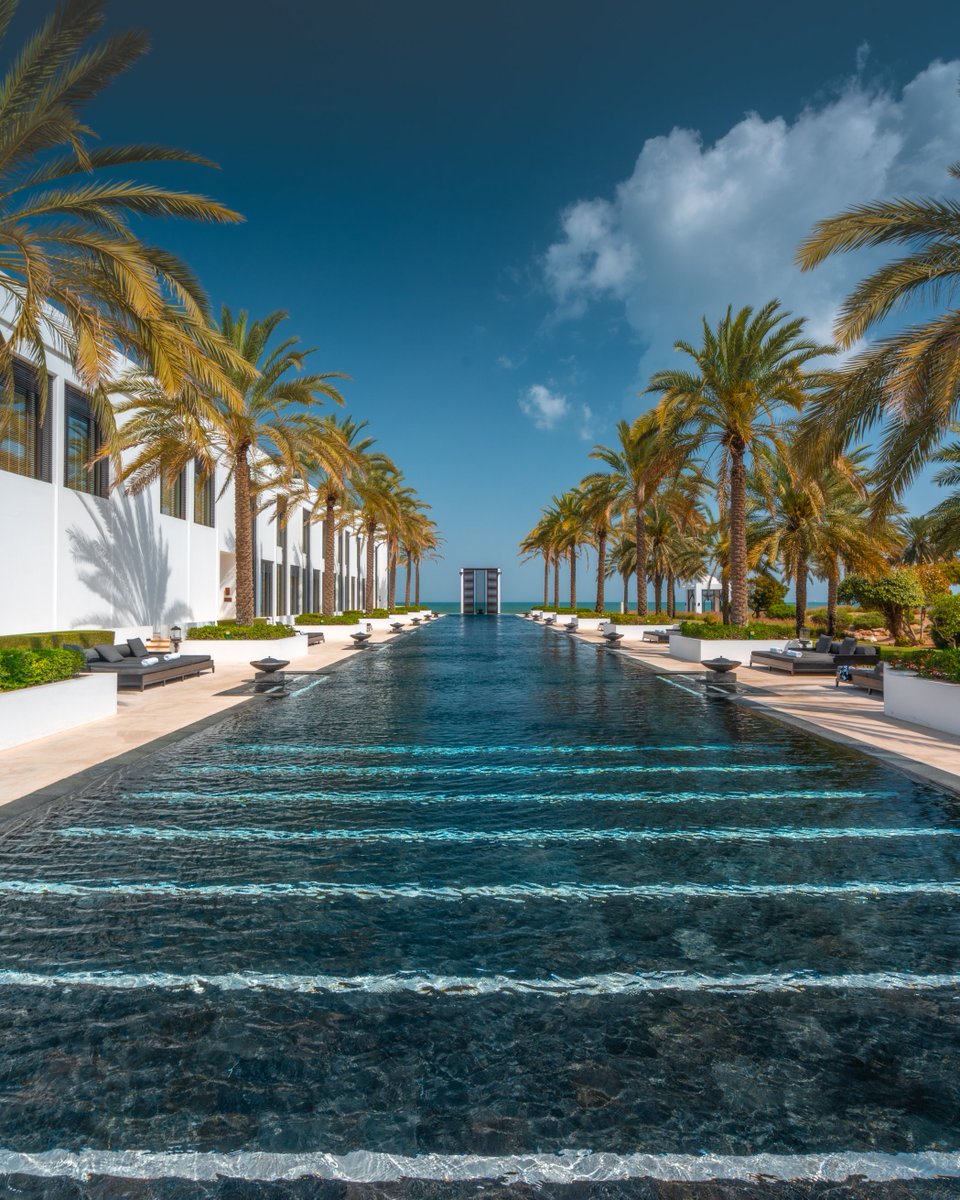 Dive into serenity at The Long Pool. Stretch out and unwind in style. 🏊‍♂️💦

#TheChediMuscat #ChillAtTheChedi #ChediMemories #GHMhotels #LHWtraveler @GHMhotels  @LeadingHotels