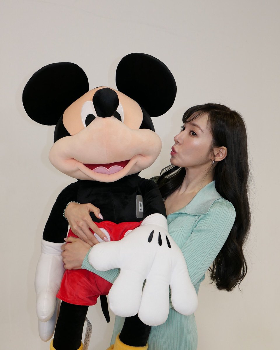 Lovely ❤️ Fancy × Mickey 

#TiffanyYoung #Tiffany #Disneypluskr  
#Young1 #YoungOne #YoungOnes 
#GirlsGeneration #SNSD #GG 
#Sone #Sones