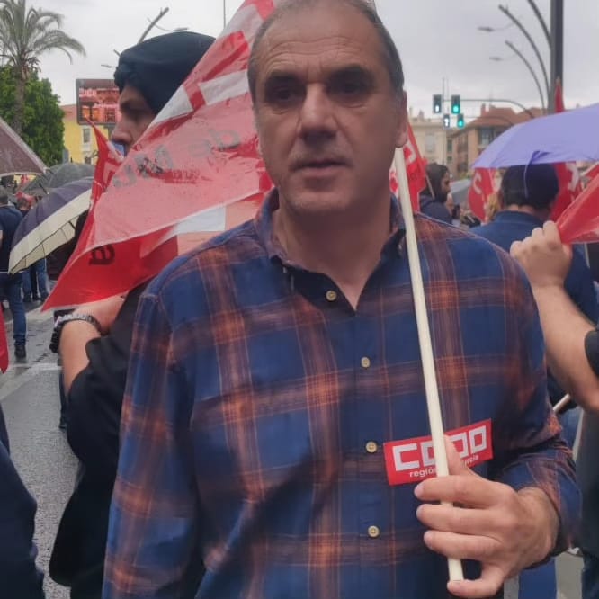 Hoy 1°de Mayo,la clase obrera llenó las calles por la plena ocupación,la reducción de la jornada de trabajo y la mejora de los salarios. Fotos:1-3 Barcelona,4 Murcia. #1MCCOO #orgullccoo @ccoocatalunya @FICCOOCat @ccoovormaros @CCOOGrifols