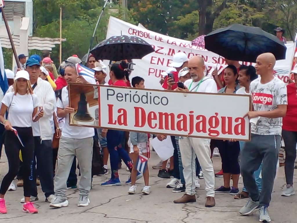 Los trabajadores del #PeriódicoLaDemajagua presentes en las celebraciones por el #1Mayo en #ProvinciaGranma