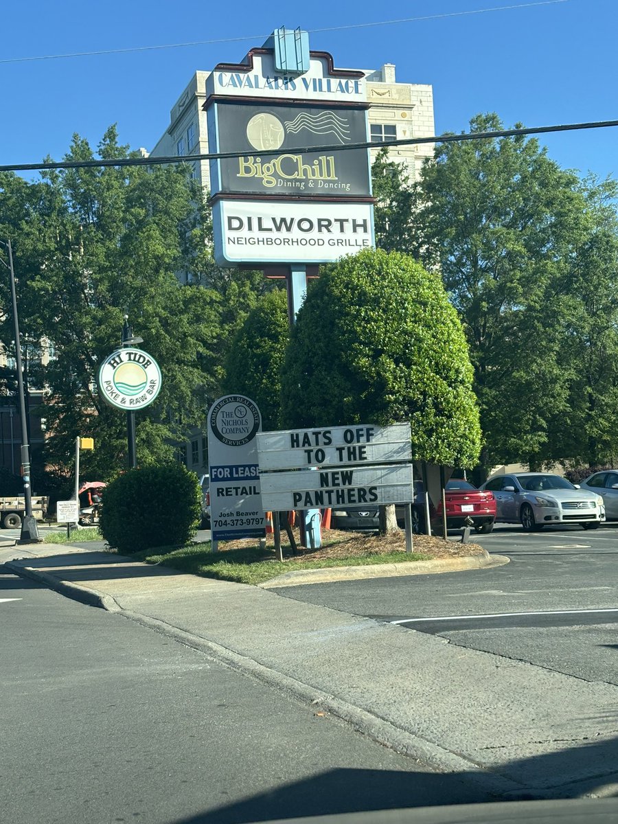 davidalescott's tweet image. Swung by before work to snag a pic today