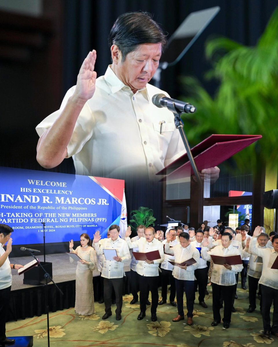 President @bongbongmarcos led the oath-taking ceremony for the new members of the Federal Party of the Philippines (PFP).

#BagongPilipinas

PBBM emphasized the importance of public service and the party's goal of bringing government support closer to the people, especially to