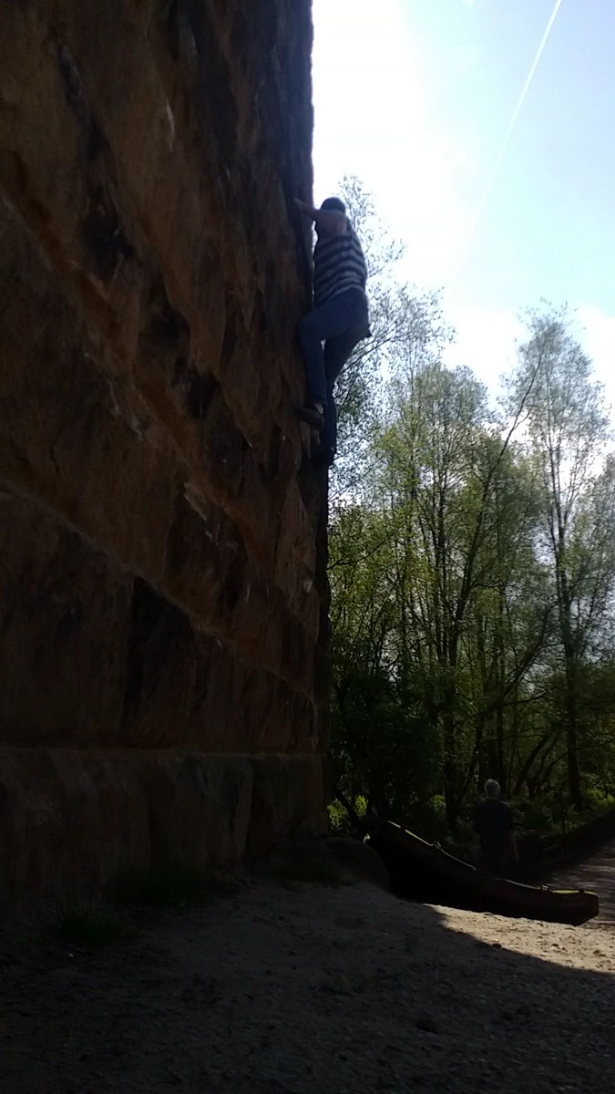 Viaduct training session on a summery feeling day