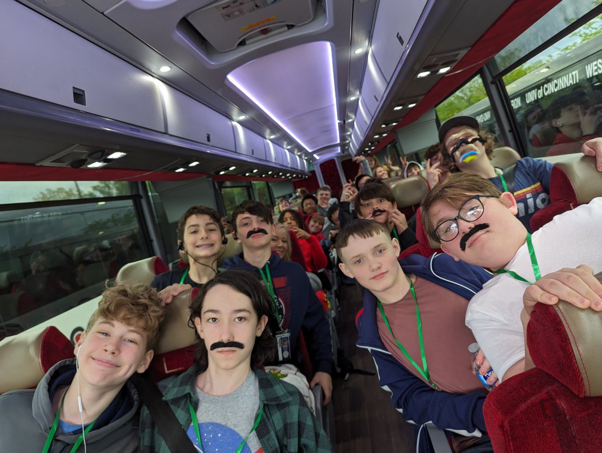 MrsCaslowTMS's tweet image. Bus 2 is feeling great 90 minutes in! #bus2 #besttripever