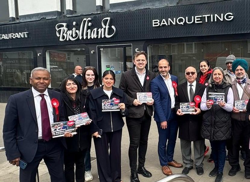A 'Brilliant' session on #LabourDoorstep this morning. Heard from someone who was facing an extra £1450 a MONTH on their mortgage because of the Tory's bad economic choices. Don't let them do to London, what they've done to the country. 🗳️ Vote @SadiqKhan . Vote Labour 2 May🌹