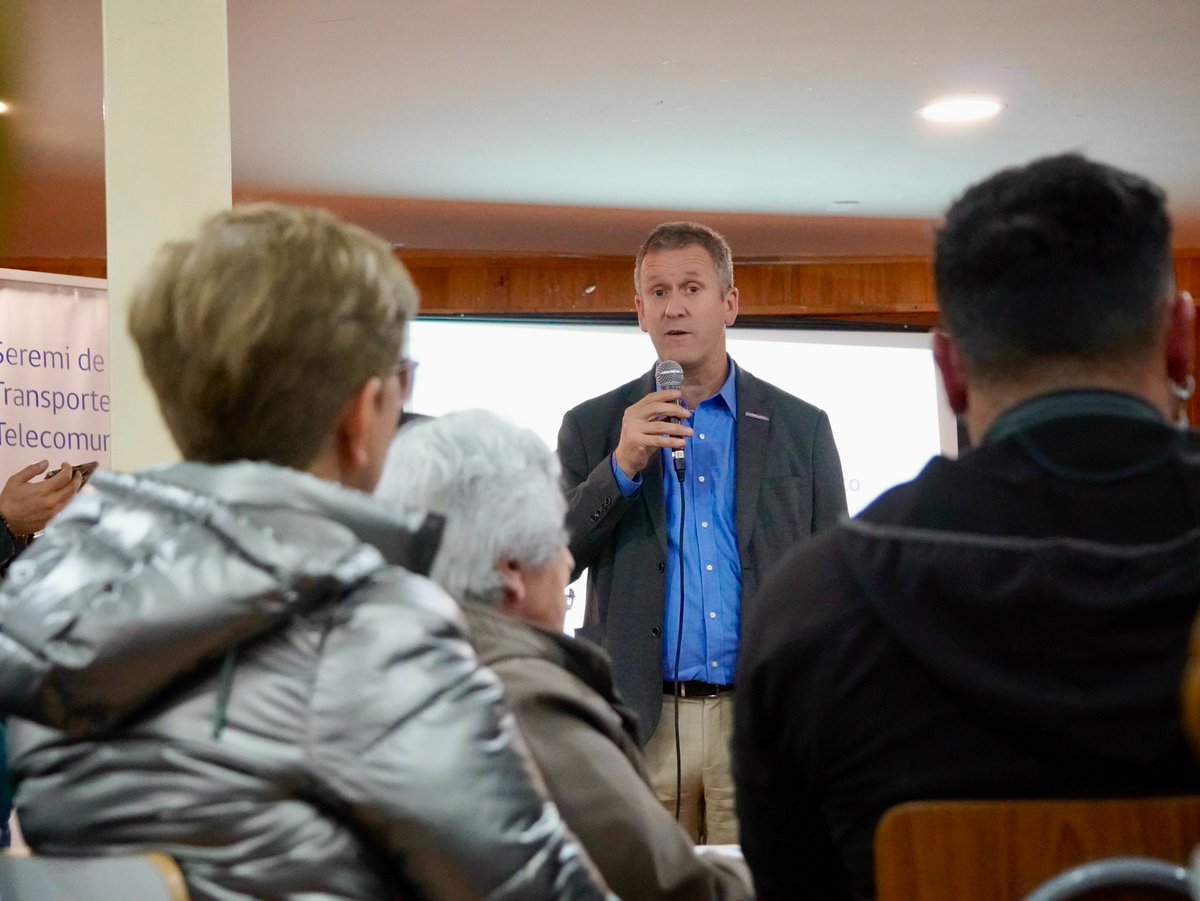 ¡El transporte público se hace realidad con la participación de todas y todos! 🚌 Ministro @JuanCaMunozA lideró una exitosa participación ciudadana en #Natales para diseñar los primeros servicios de buses, un anhelo histórico que mejorará la conectividad para miles de personas🙌