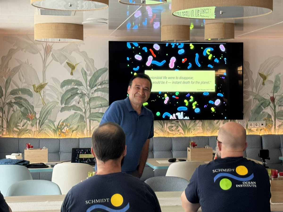 Day 19 Falkor (too): Seminar @ Sea by Osvaldo Ulloa: “While oceans suffocate, the microbes will play” #deoxygenatiom #ETSP