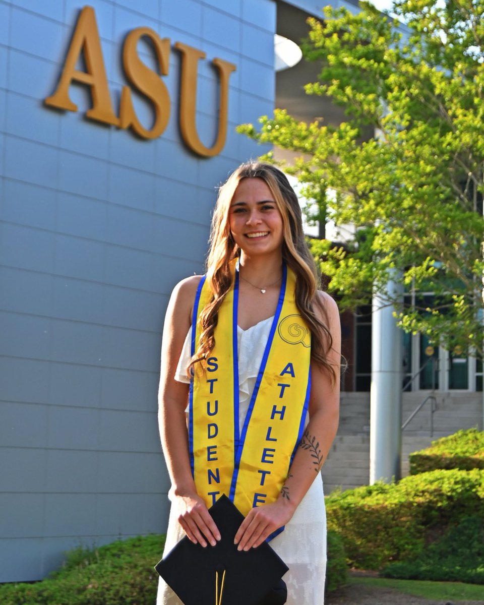 Commencement Spotlight: Dannilee Bears will graduate on May 4th from #AlbanyState with a Bachelor of Science in Biology. She has accepted a position as a Lab Technician in Dallas,Texas. Read more: bit.ly/49Xc5NA