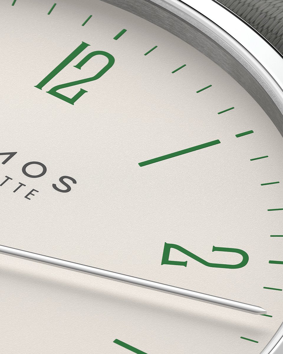 nomosglashuette tweet picture