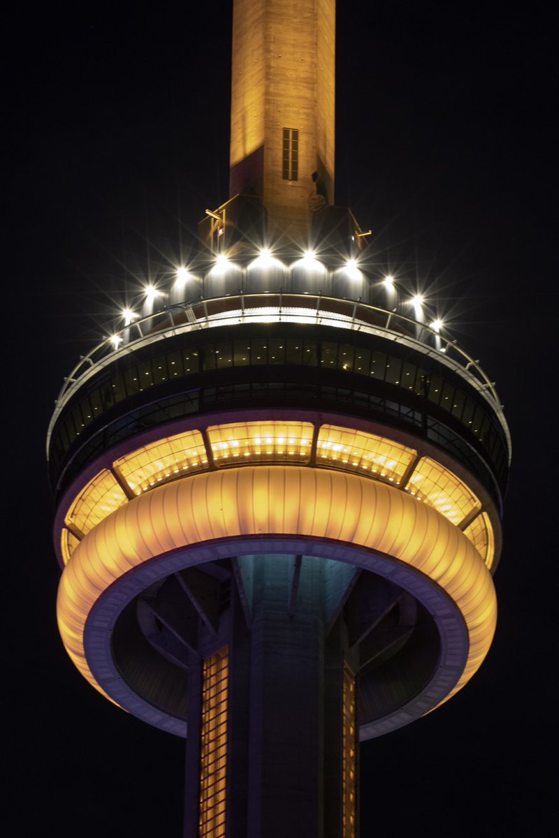 Tonight the #CNTower will be lit gold for Asian Heritage Month / Ce soir, la #TourCN sera illuminée en or pour le Mois du patrimoine asiatique