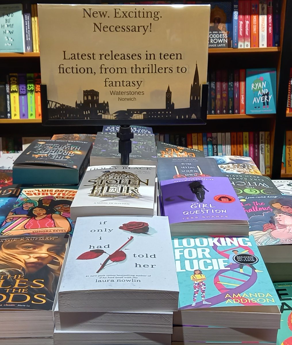 NeemTreePress's tweet photo. Last week we celebrated @AmandaAuthorArt's #LookingForLucie book launch at @norwichstones with a full house! A HUGE thank you to everyone who attended 🙌
If you're lucky, you might still be able to get a signed copy...!
#YABooks #CleanTeen #BookTwitter #EduTwitter #AuthorEvent https://t.co/wNzbO2OKNJ