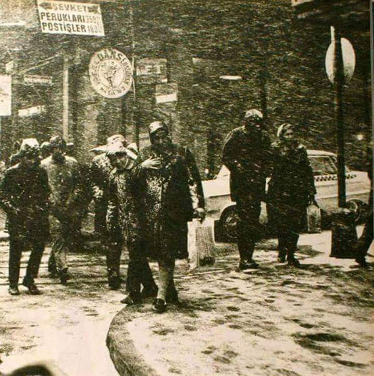 Karlı bir kış gününde Tarlabaşı / 1971