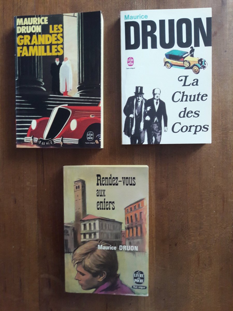 @ThomasGomart @jdomerchet Souvenirs de lectures de mon adolescence. Cette trilogie m'a suivie dans tous mes déménagements.