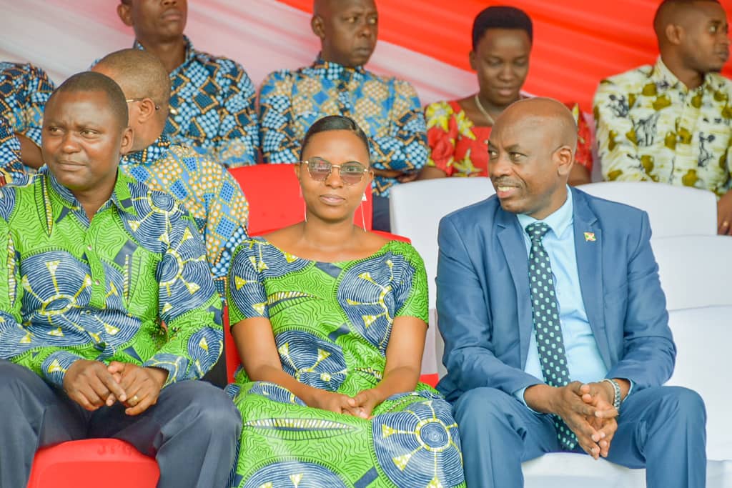 #Burundi:#Fête_Internationale_du_Travail_et_des_Travailleurs: Ce 01/05/2024,la fête du travail a été célébrée ds différentes provinces.Le @BMineagrie l'a célébré à @Gitega .Les cérémonies ont été rehaussées par la présence du Président de @nshingamateka Daniel Gélase Ndabirabe.