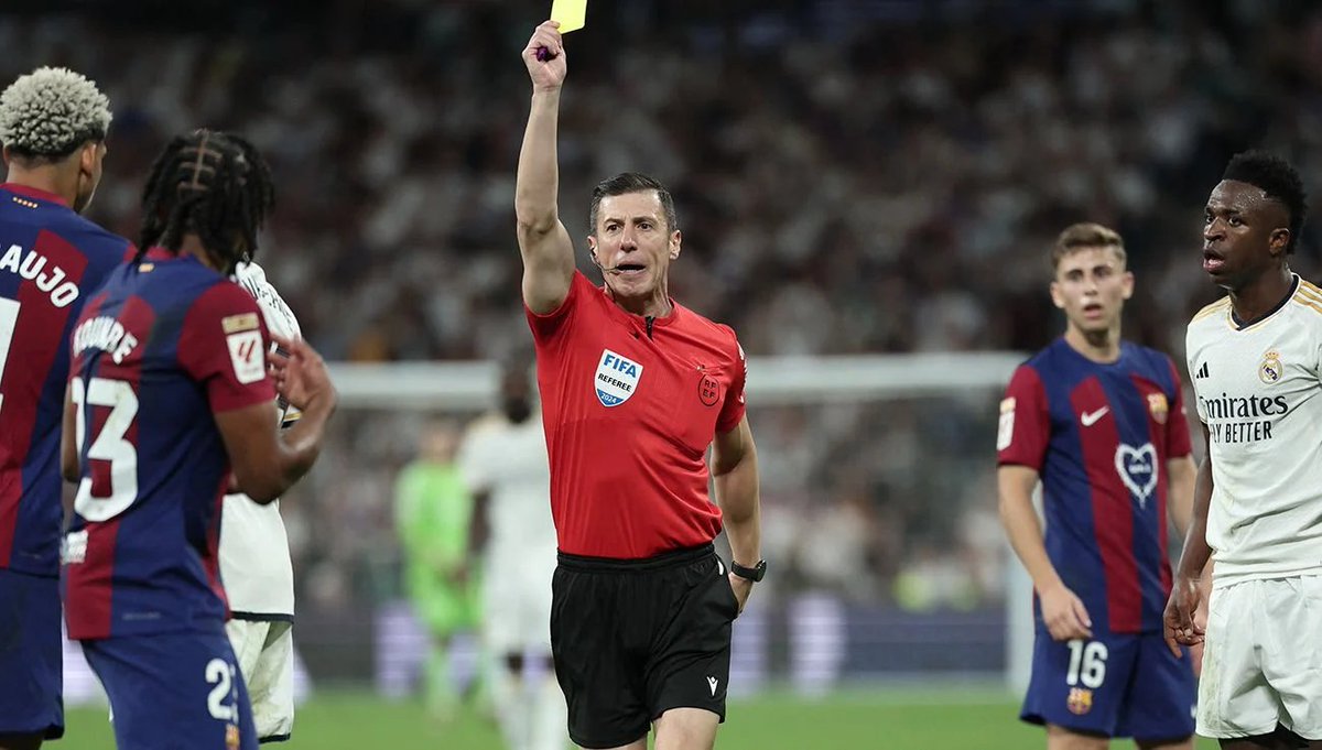 THREAD → 6 controversial refereeing decisions against FC Barcelona. 🧵