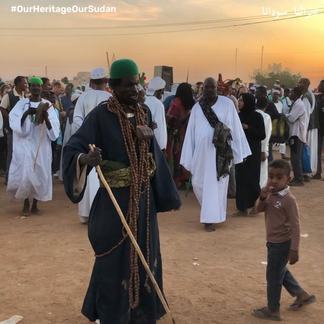 English version below⬇️
تنمو شجرة البلانيت إيجيبتياكا، أو شجرة الَّالوبا، في منطقة السافانا في السودان. واستخدموا الشجرة وثمارها لقرون لأغراض مختلفة؛ استفادوا من الخشب، وأوراقها ممكن يطبخوها في ملاح، وممكن تستخدم ثمارها كملين طبيعي. في السودان، بيذكرنا اسم الالوبا باستخدام فريد،