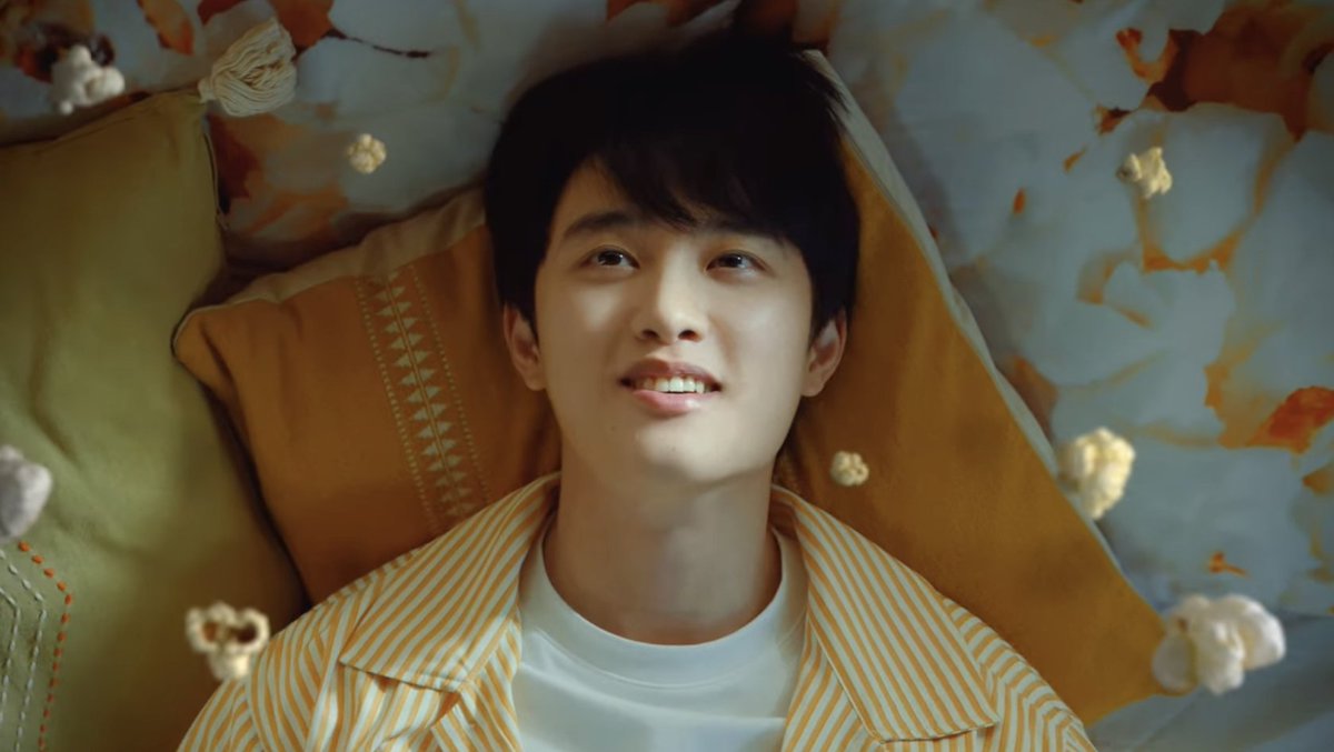 #EXO's #DO scores the Top New Entry on both the Worldwide & European iTunes song charts with his adorable new hit 'POPCORN', landing at #9 and #15 respectively after going to #1 on iTunes in 28 countries! 💪🔝🆕💥9⃣🌎🎵➕1⃣5⃣🇪🇺🎵➕1⃣🎵✖️2⃣8⃣🌎🔥👑💛 Watch D.O. in the cutest…