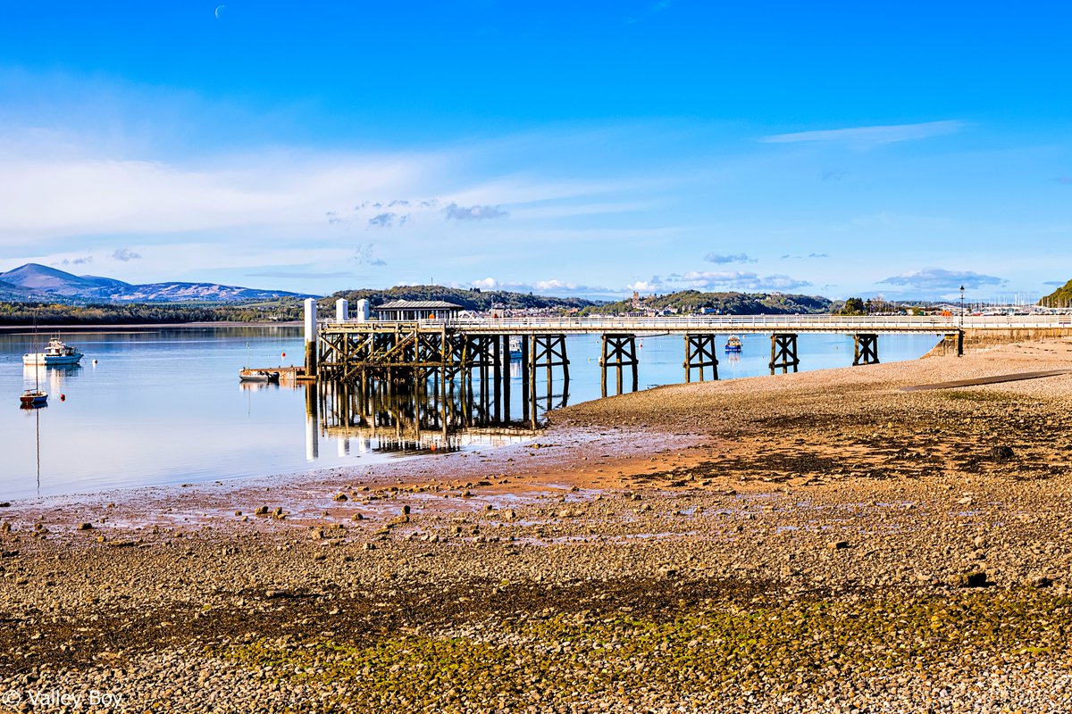 Wall-to-wall sunshine and a calm Menai Strait at Ynys Môn's Beaumaris Pier, this gorgeous May 1st morning. @Ruth_ITV @AngleseyScMedia @ItsYourWales @NWalesSocial @northwaleslive @OurWelshLife @northwalescom @AllThingsCymru #YnysMôn #Anglesey #Biwmaris #Beaumaris #Pier #May #Wales