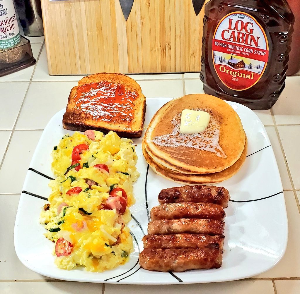 Breakfast! Have a great Wednesday
👊😋👍#Foodie #yummy #breakfast #HomeChef