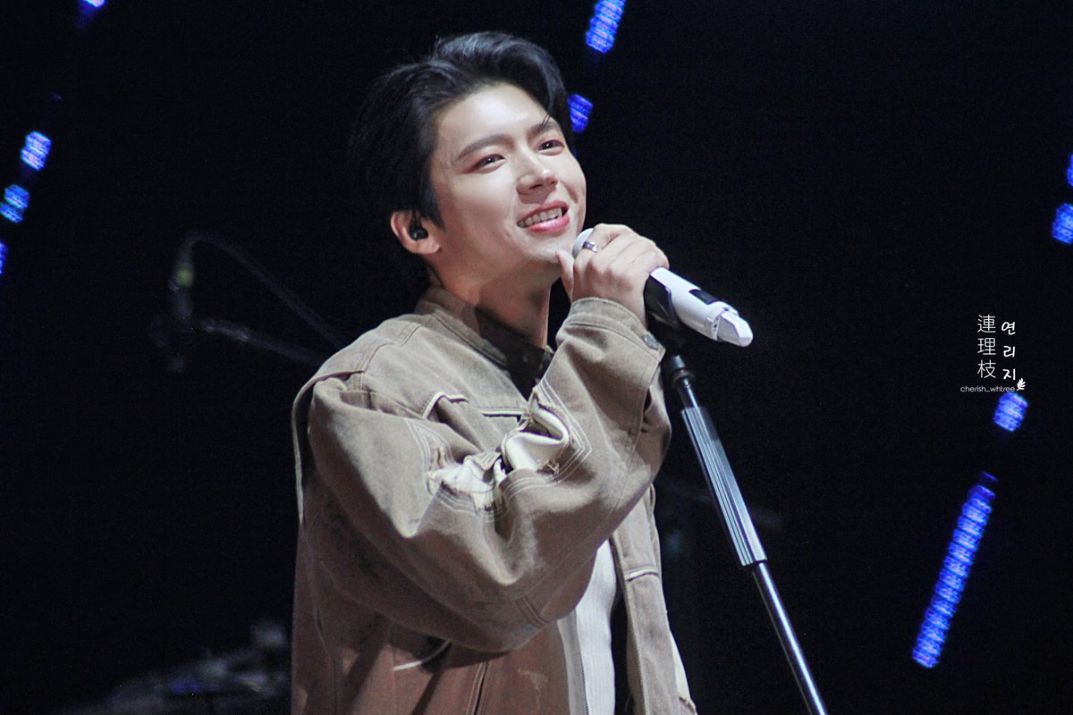 cherish_whtree's tweet photo. 240427 LOVESOME 러브썸 페스티벌💙
이렇게 이쁜 널 보고 있으면 너무나 행복해져 세상을 다 가진 것 마냥 행복해 넌 나의 전부야🤍

 #우현 #남우현 #인피니트 #INFINITE #woohyun #NAMWOOHYUN #러브썸 #러브썸페스티벌 https://t.co/OE45FFWpGp