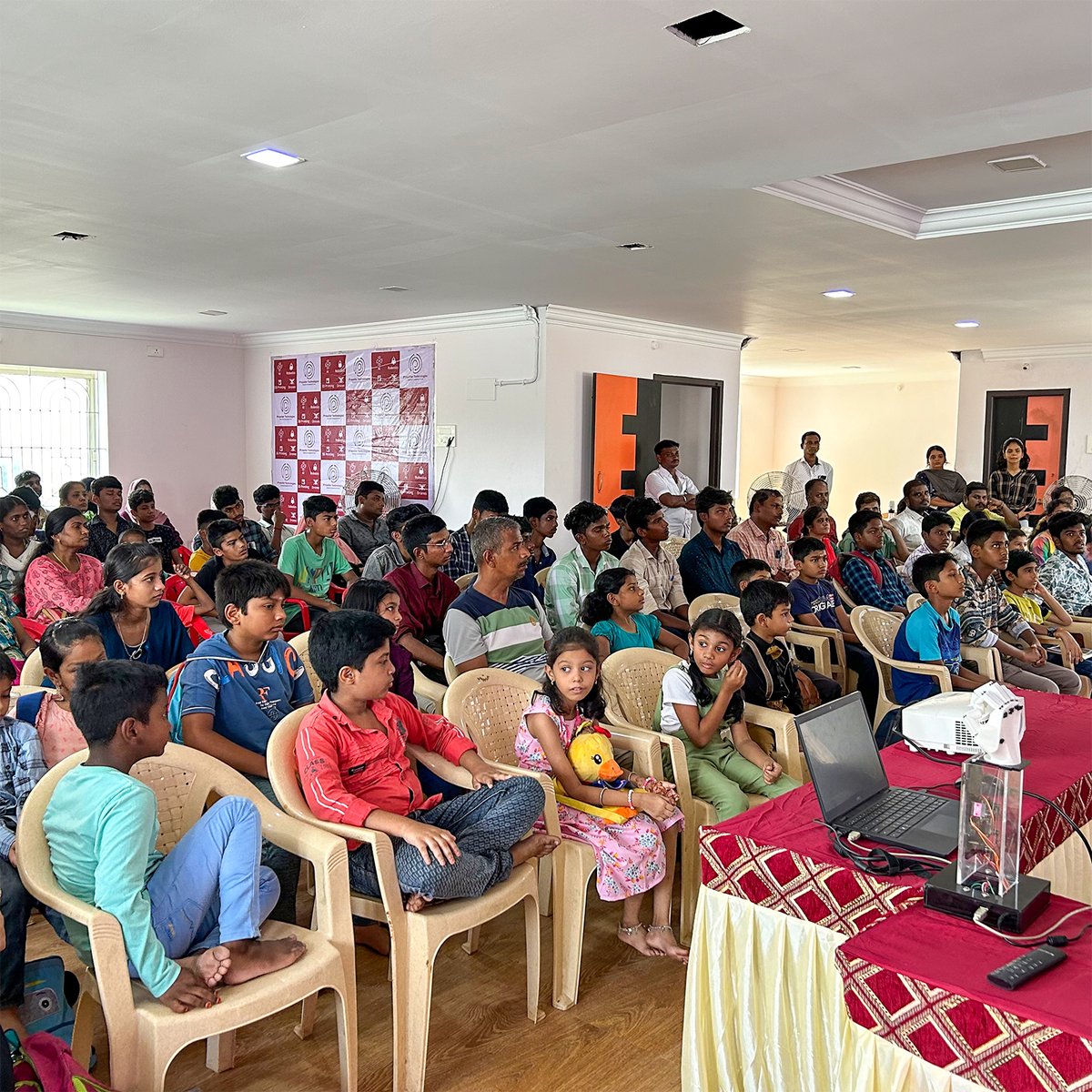 #Trichy! Huge response for our 1st ever Robotics, AI & Satellite workshop! Students & parents - we loved your enthusiasm!  Hands-on activities, robot interaction, AI bots, team building & more!

Thank you for joining us!

#PropellerTechnologies #Workshop #TrichyLovesRobotics