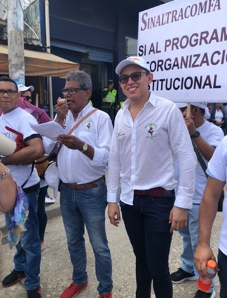 AndresAldanaPa's tweet photo. Todos los 1 de Mayo conmemoramos la resistencia obrera y las luchas por la garantía de los derechos laborales. 
Siempre he acompañado y acompañaré a la fuerza trabajadora a exigir reivindicaciones y el pleno goce de derechos. La lucha sigue.

#DiaDelTrabajador https://t.co/VGNLbCxqmA