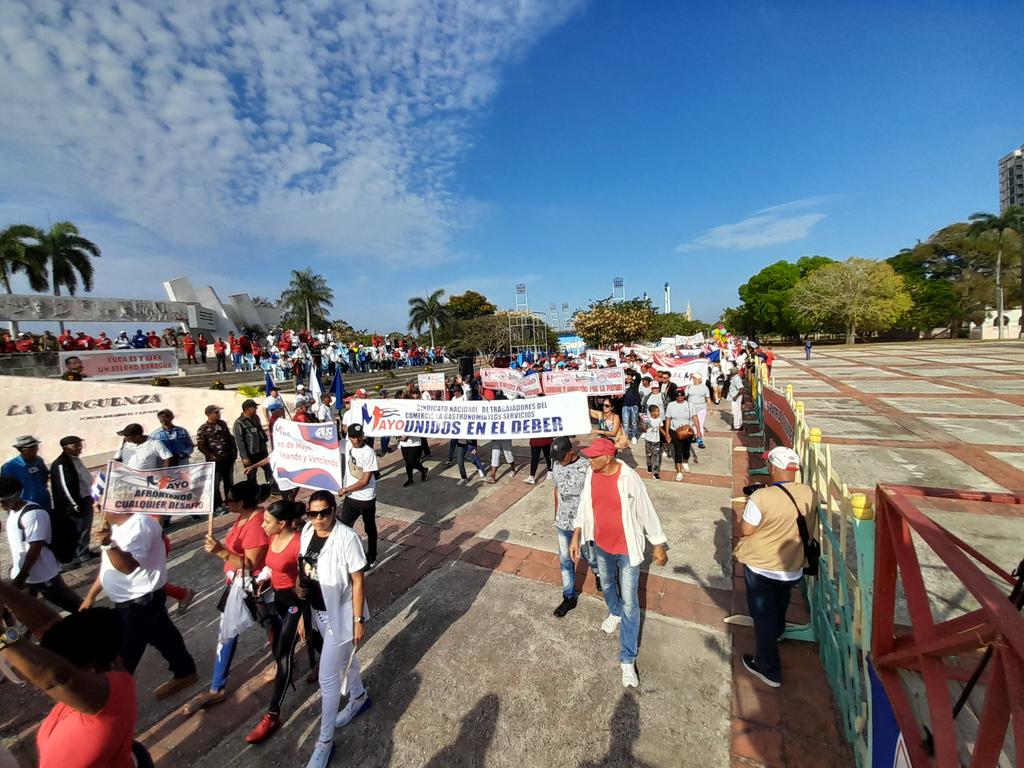 📷🇨🇺 Así se vive en #Camagüey la fiesta del proletariado mundial.

#PorCubaJuntosCreamos #PorCamagüeyTodo