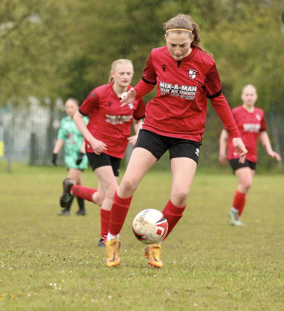 Our player of the match was Holly Sutton👏🏻 Holly started her ladies football journey with us the last few weeks, she’s a very composed versatile player who has already stepped into many positions to help us out Sunday was no different absolutely quality at just 16 years old😮‍💨