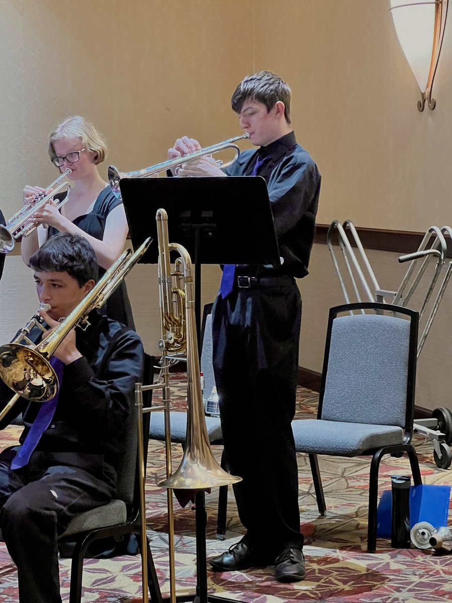 🙌It was a great morning for the arts at the @CabArtsCouncil annual Breakfast for the Arts with performances by the @CoxMillHS Jazz Band and @ROSArockets . 🎭🎷
