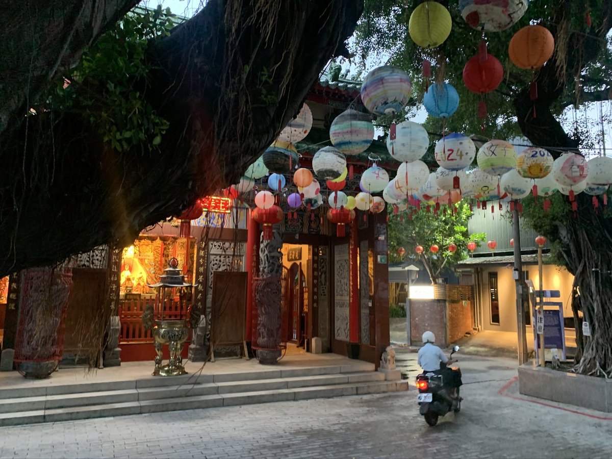 Get lost in Tainan’s alleyways.