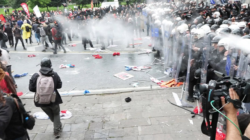 1 Mayıs’ta ‘Taksim’ gerilimi… İstanbul’da gözaltı sayısı belli oldu veryansintv.com/1-mayista-taks… #1MAYIS