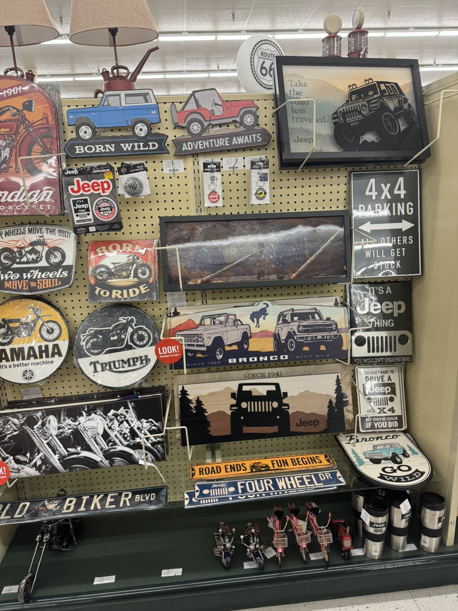 No Tesla representation for man cave decor at .@HobbyLobby makes me sad. 

Hit up your custom Etsy shops like .@RJM_Studio if you want to get your favorite Tesla dad something cool for Father’s Day…it’s right around the corner (June 16)!