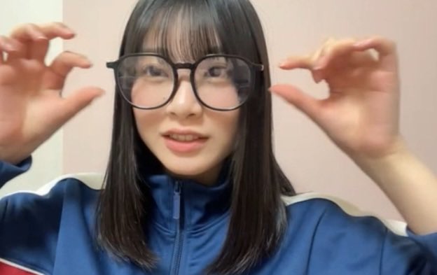 👓似合ってる👓かわいいね❣️

 #小越春花  配信