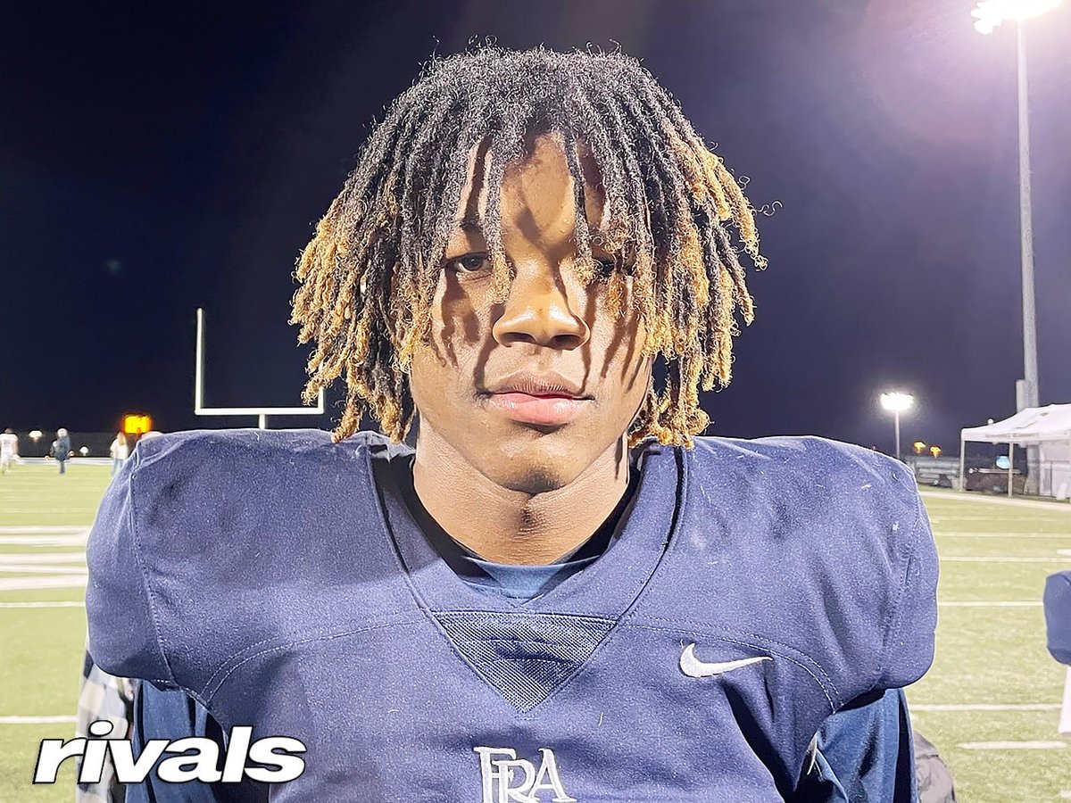 In our first update today at Tiger Illustrated, the latest on new #Clemson 4-star OL offer Mario Nash after his visit from Matt Luke. And details on two highly-regarded Tennessee prospects, including a 4-star with a connection to Clemson. ➡️ bit.ly/3w66RkN