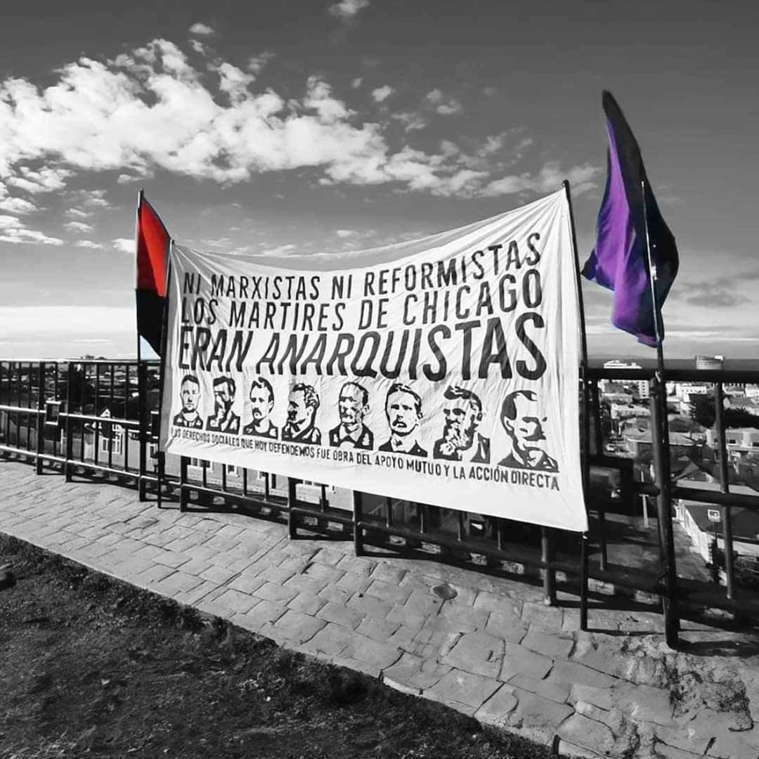 ¡Ni marxistas ni reformistas! ¡Los Mártires de Chicago eran anarquistas!    Ⓐ 🏴
#MártiresDeChicago