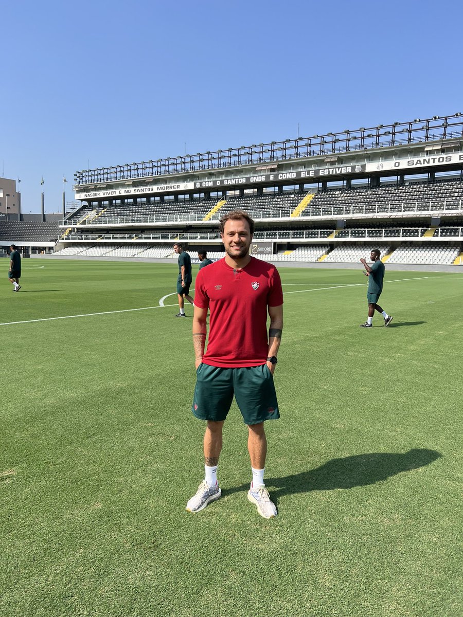 Ontem pude conhecer e trabalhar em um dos estádios mais emblemáticos do esporte. O palco que serviu de terreno para o Rei do futebol se apresentar tantas e tantas vezes. Vila Belmiro 🏟️