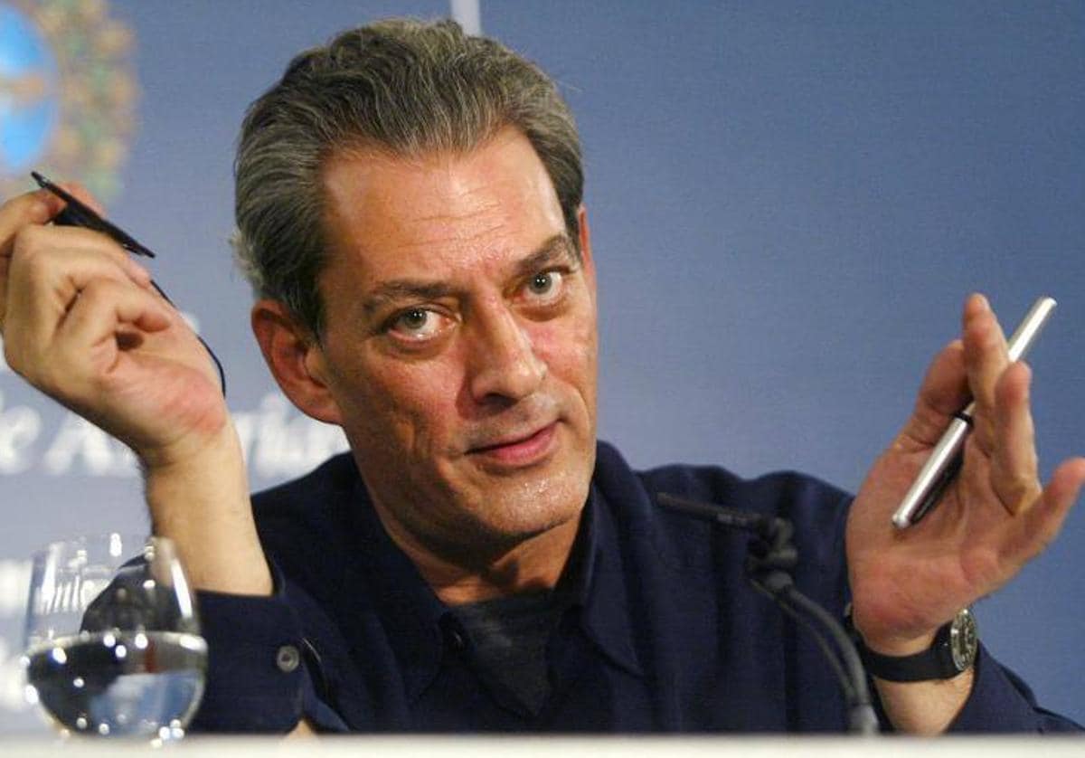 Lamentem la mort de Paul Auster, un escriptor que no va tenir prou enlluernant-nos amb les seves novel·les sinó que quan es va atrevir amb el cinema ens va regalar petites delícies com Smoke o Lulu on the Bridge.