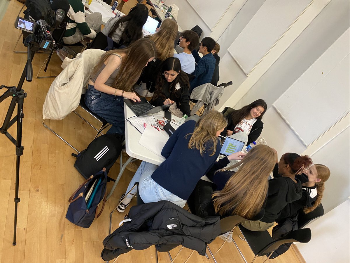 Sutton High Physics tweet media