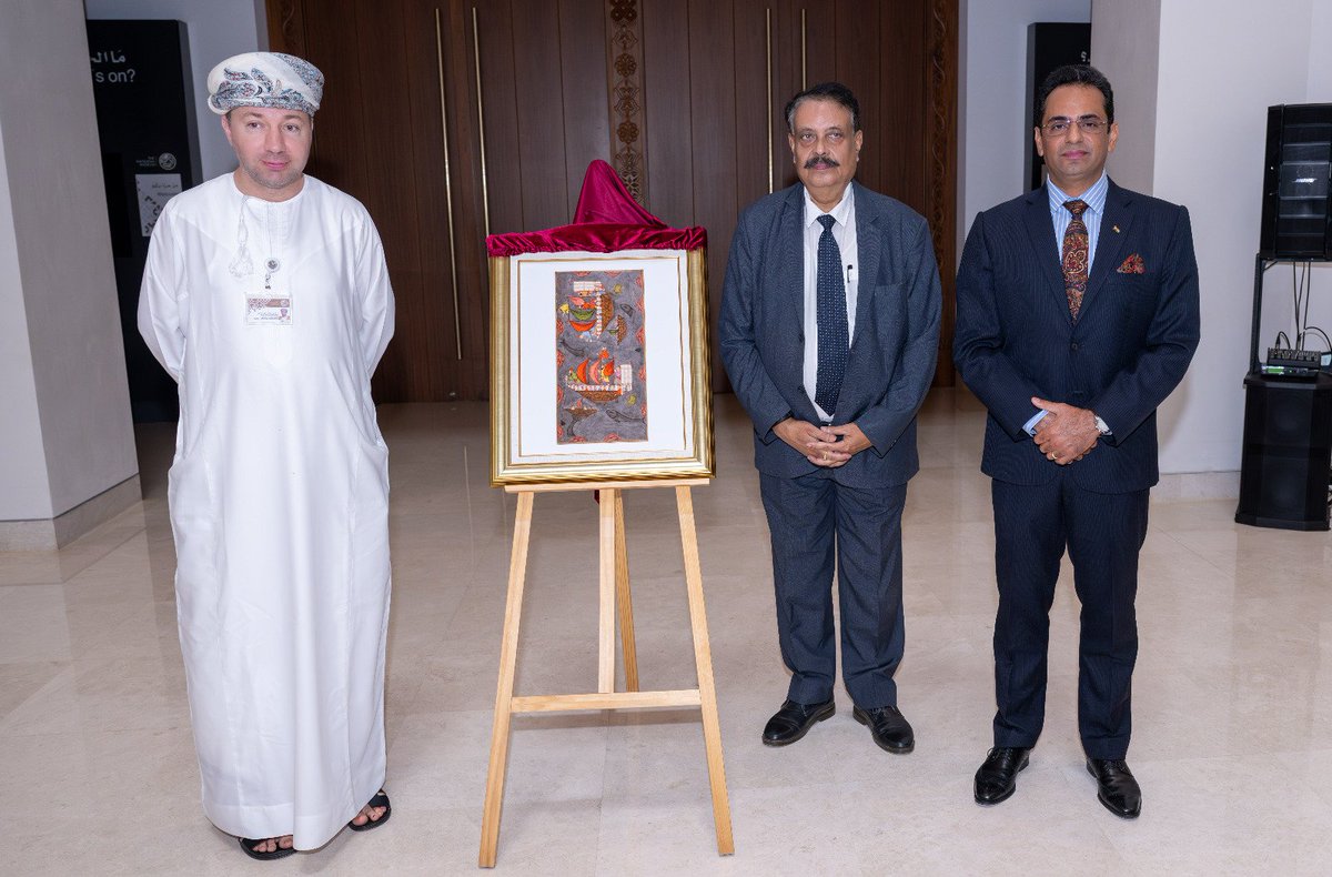 ‘A new Milestone in India-Oman Heritage Cooperation’ DG, @NMnewdelhi Dr BR Mani, Amb @Amit_Narang and SG, @NM_OMAN HE Jamal Al Mousawi inaugurated a special exhibition of a rare Indian manuscript Anis-al-Hujjaj, on loan from @CSMVSmumbai